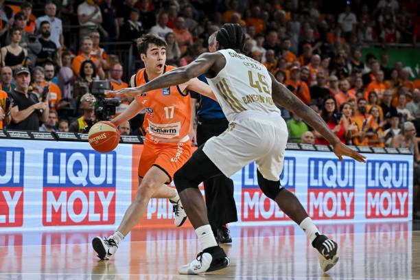 员因频繁受 员因频繁受